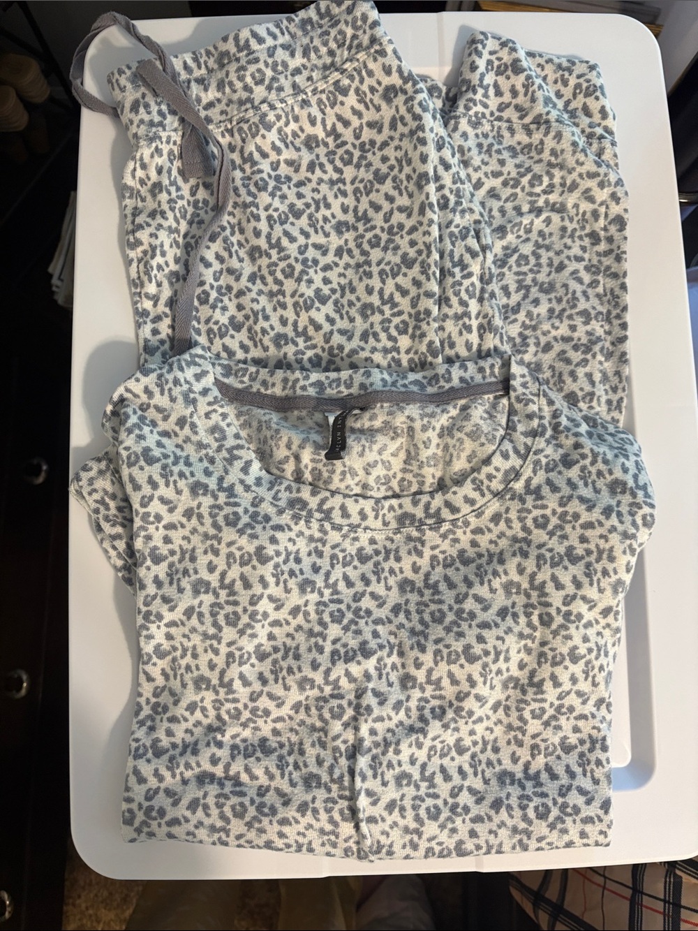 Women’s Leopard-Print Pajama Set - Gray & Cream